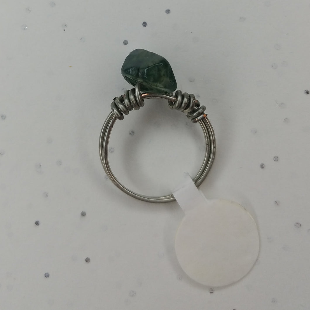 Single stone jasper ring